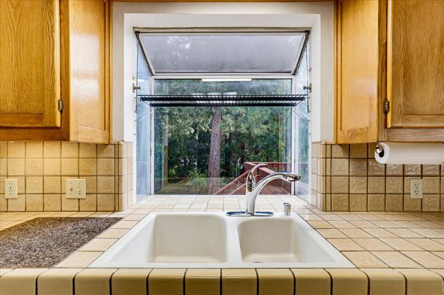 353 Clay St, Nevada City, CA 95959