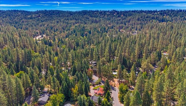 353 Clay St, Nevada City, CA 95959