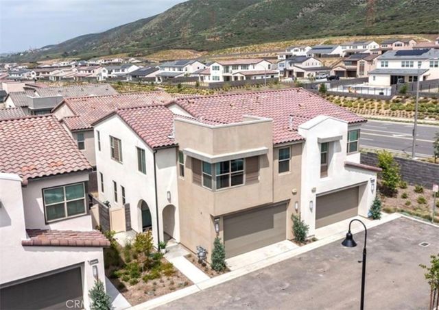 16020 Sunny Court, Fontana, CA 92336