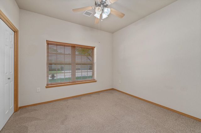 201 E Karla Ave, Haysville, KS 67060