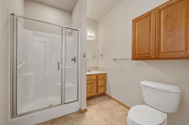 201 E Karla Ave, Haysville, KS 67060