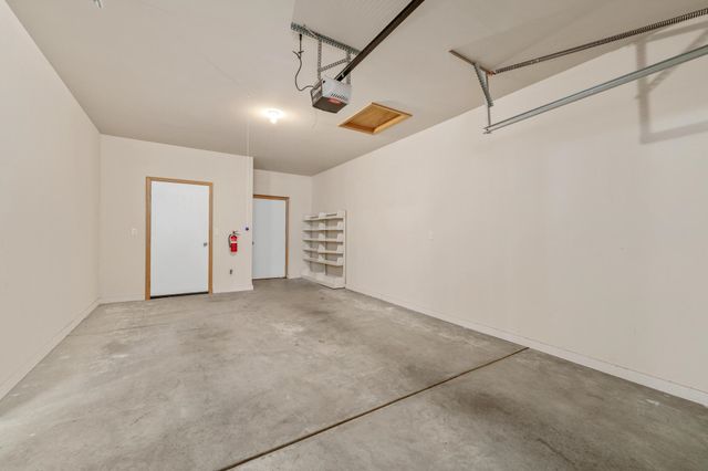 201 E Karla Ave, Haysville, KS 67060