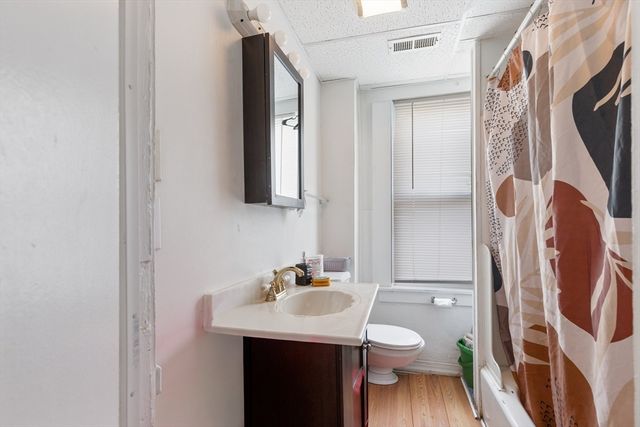 560 N Montello St, Brockton, MA 02301