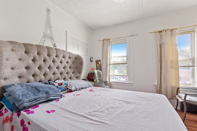 560 N Montello St, Brockton, MA 02301