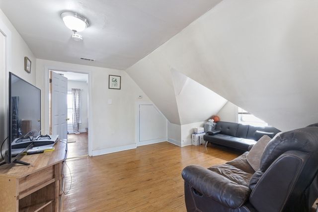 560 N Montello St, Brockton, MA 02301