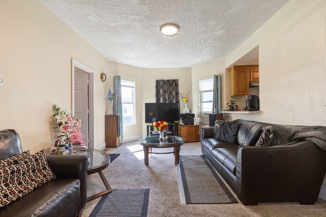 560 N Montello St, Brockton, MA 02301