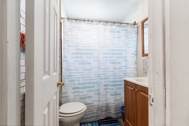 560 N Montello St, Brockton, MA 02301