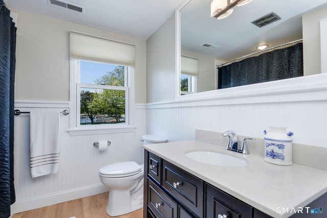 175 Dolphin Cove Quay, Stamford, CT 06902