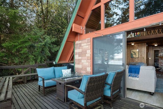 362 E Pointes Drive E, Shelton, WA 98584