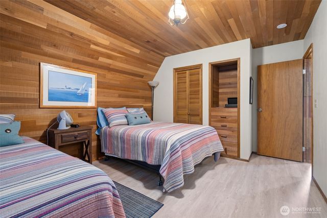 362 E Pointes Drive E, Shelton, WA 98584