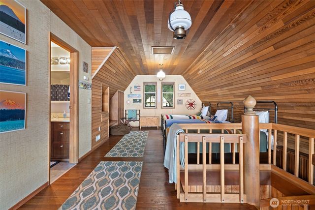 362 E Pointes Drive E, Shelton, WA 98584