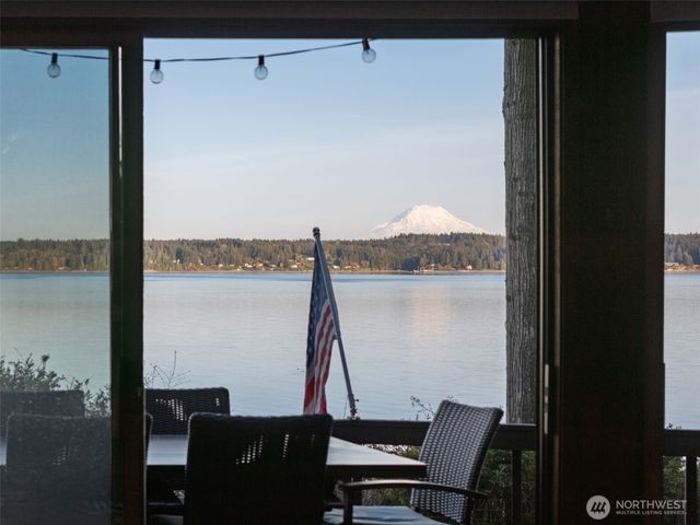 362 E Pointes Drive E, Shelton, WA 98584