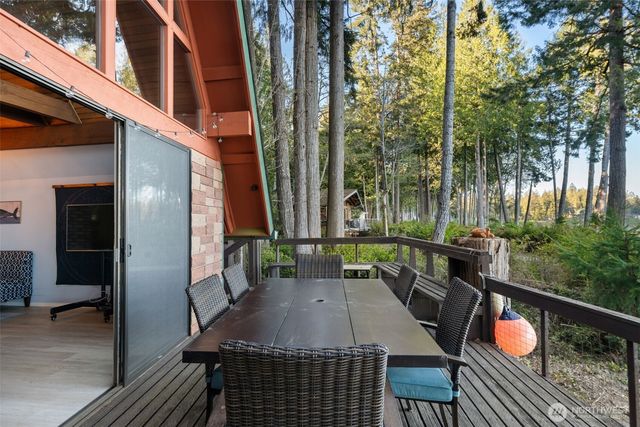 362 E Pointes Drive E, Shelton, WA 98584