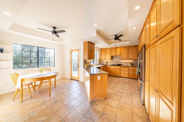 14838 Christophers Place, Grass Valley, CA 95945