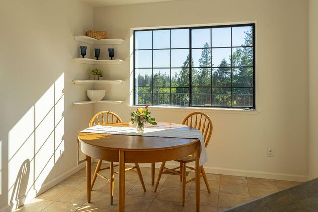 14838 Christophers Place, Grass Valley, CA 95945