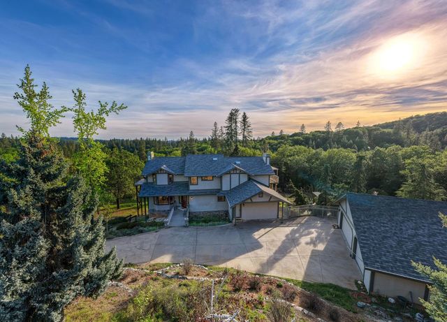 14838 Christophers Place, Grass Valley, CA 95945