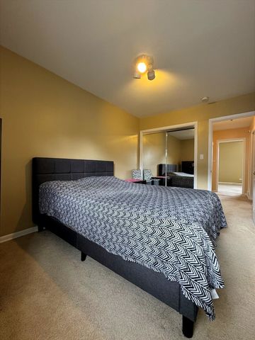 4035 N Keystone Avenue G, Chicago, IL 60641