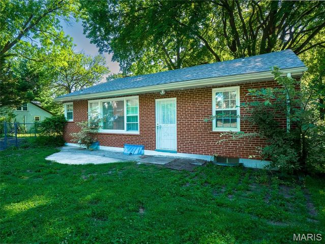 377 N Schlueter Avenue, St Louis, MO 63135