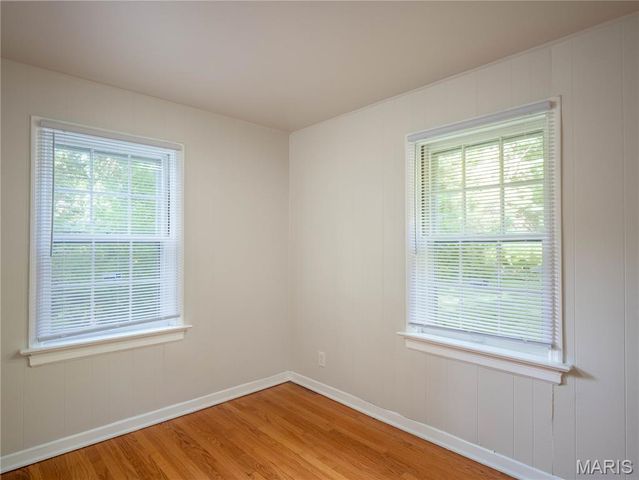 377 N Schlueter Avenue, St Louis, MO 63135