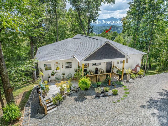 56 Kammerer Drive, Waynesville, NC 28785