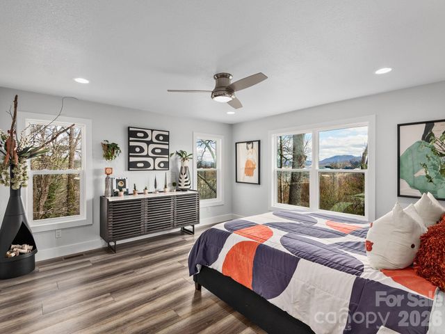 56 Kammerer Drive, Waynesville, NC 28785