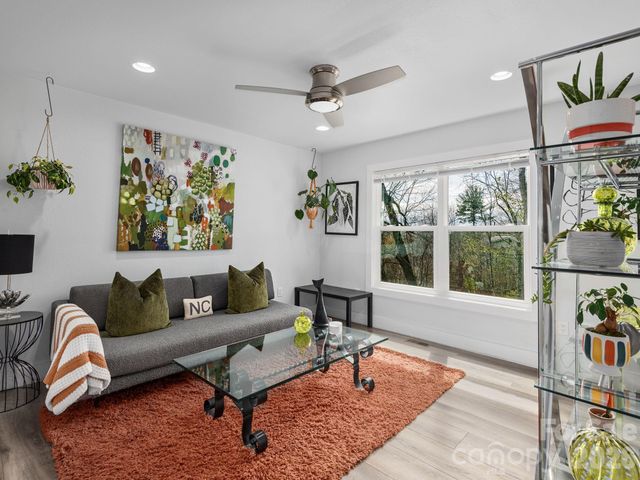 56 Kammerer Drive, Waynesville, NC 28785