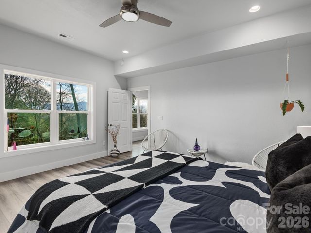 56 Kammerer Drive, Waynesville, NC 28785