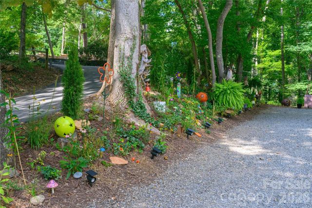 56 Kammerer Drive, Waynesville, NC 28785