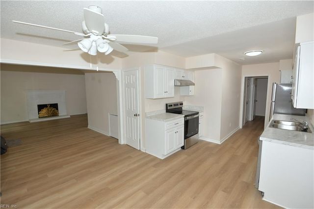 810 Gadwall Ct CT, Virginia Beach, VA 23462