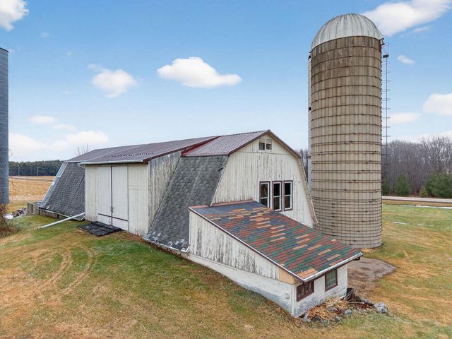 N8381 County Road D, Watertown, WI 53094