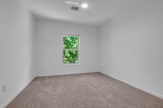 118 Quiet Oak Circle, The Woodlands, TX 77381