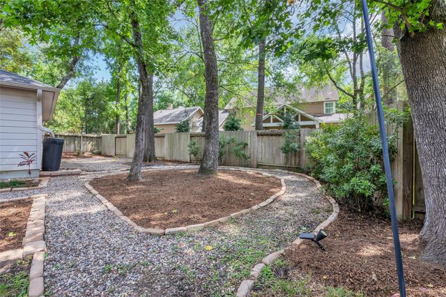 118 Quiet Oak Circle, The Woodlands, TX 77381