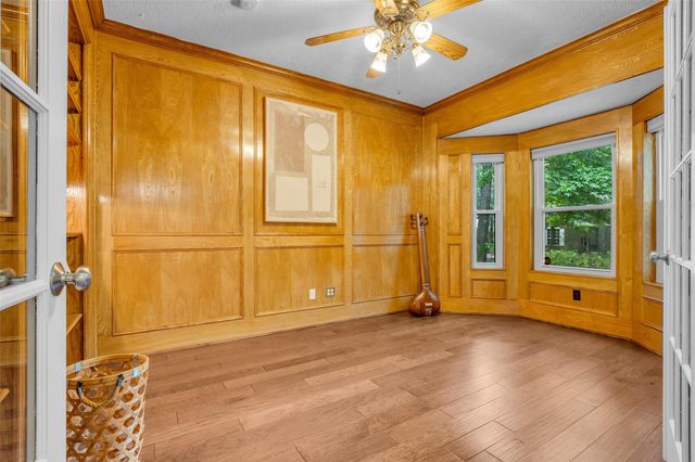118 Quiet Oak Circle, The Woodlands, TX 77381