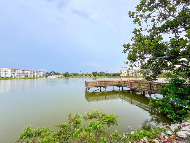 4204 HERON WAY B304, Bradenton, FL 34205