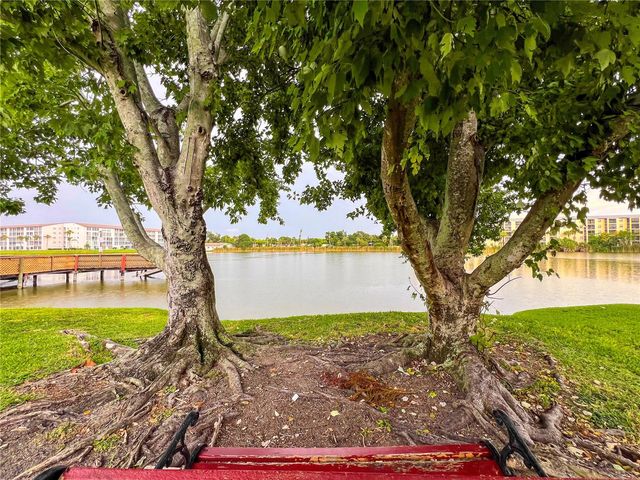 4204 HERON WAY B304, Bradenton, FL 34205