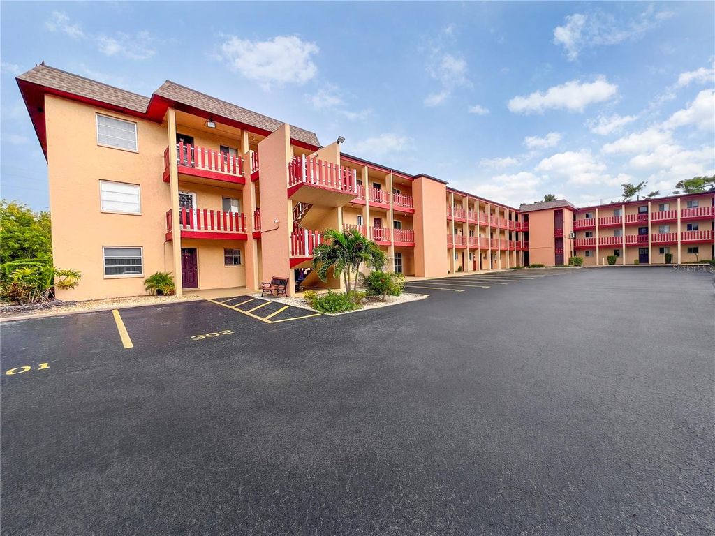 4204 HERON WAY B304, Bradenton, FL 34205