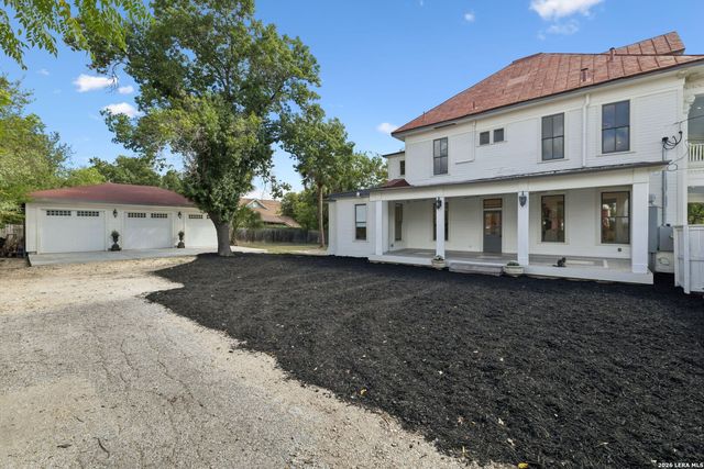 321 E DEWEY PL, San Antonio, TX 78212