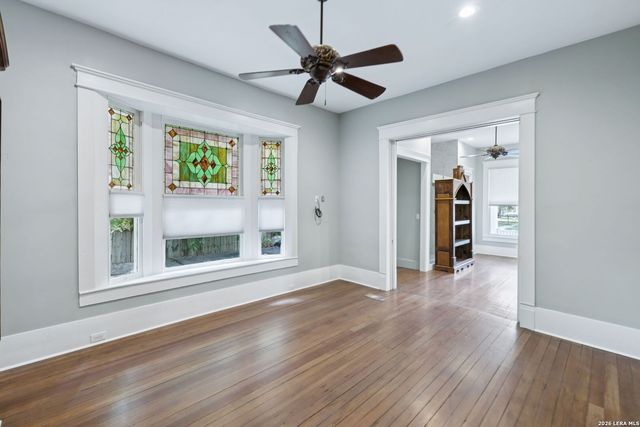 321 E DEWEY PL, San Antonio, TX 78212