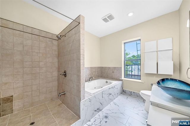 240 Clendenny Avenue 5A, Jersey City, NJ 07304