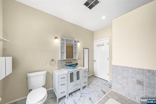 240 Clendenny Avenue 5A, Jersey City, NJ 07304