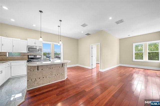 240 Clendenny Avenue 5A, Jersey City, NJ 07304