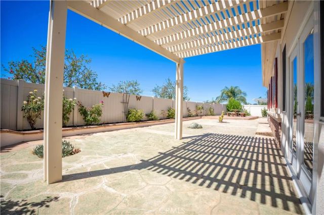 987 Avenal, Beaumont, CA 92223