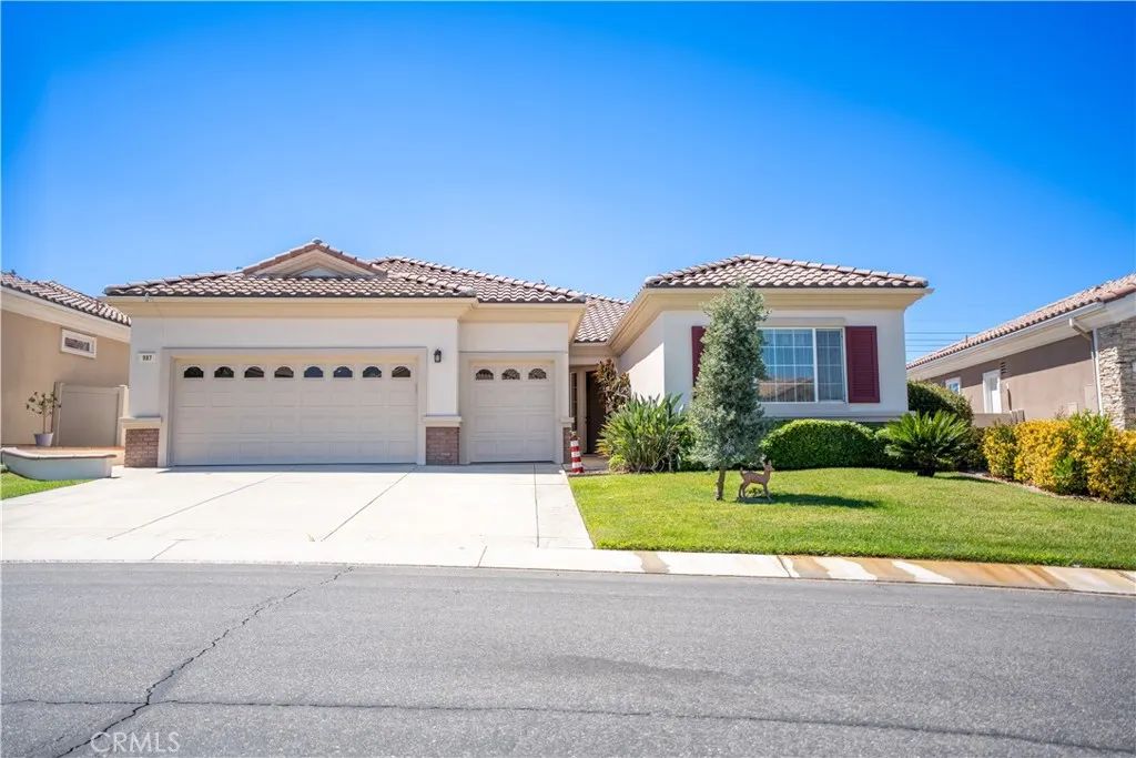 987 Avenal, Beaumont, CA 92223