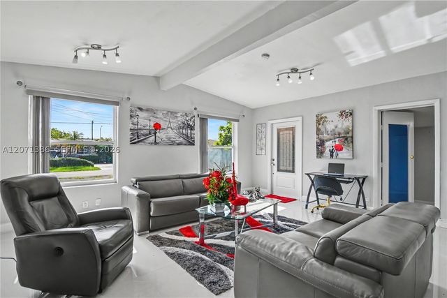 3538 SW 87th Ct, Miami, FL 33165