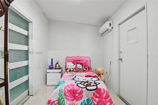 3538 SW 87th Ct, Miami, FL 33165
