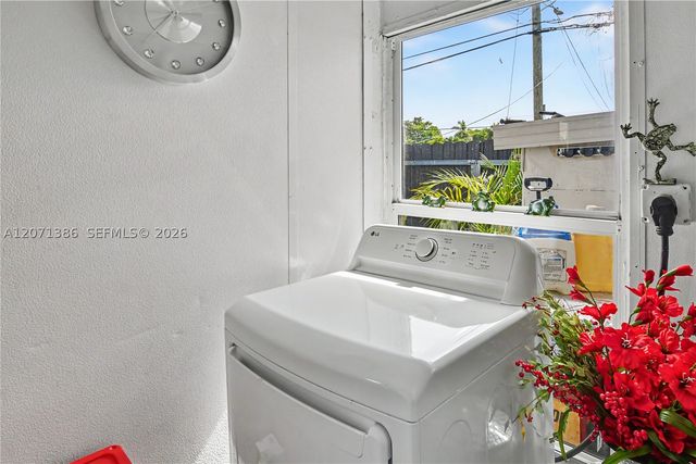 3538 SW 87th Ct, Miami, FL 33165