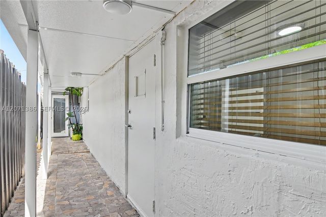 3538 SW 87th Ct, Miami, FL 33165