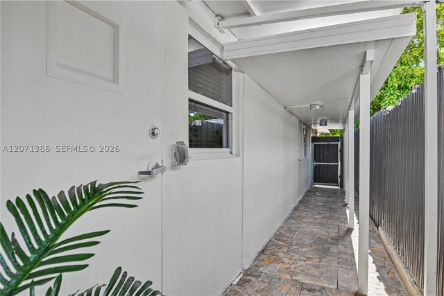 3538 SW 87th Ct, Miami, FL 33165