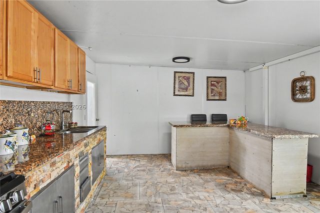 3538 SW 87th Ct, Miami, FL 33165