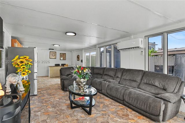 3538 SW 87th Ct, Miami, FL 33165